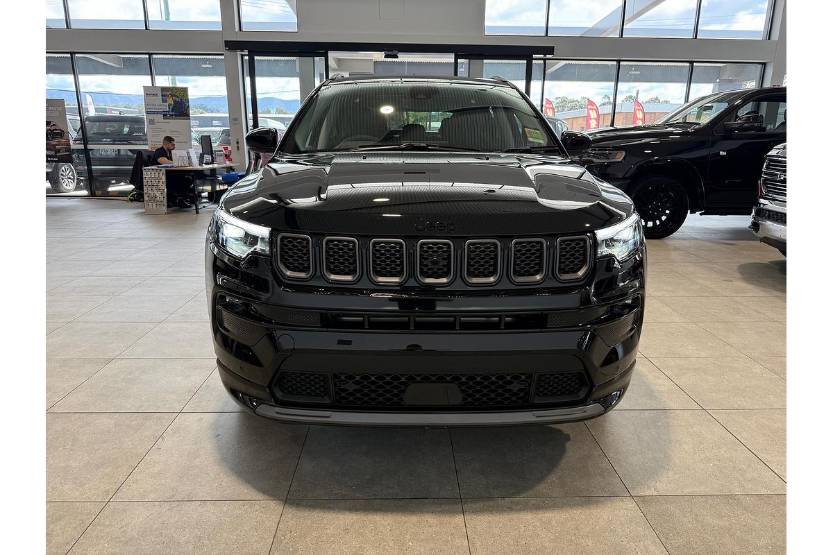 2025 Jeep Compass Summit e-Hybrid MV