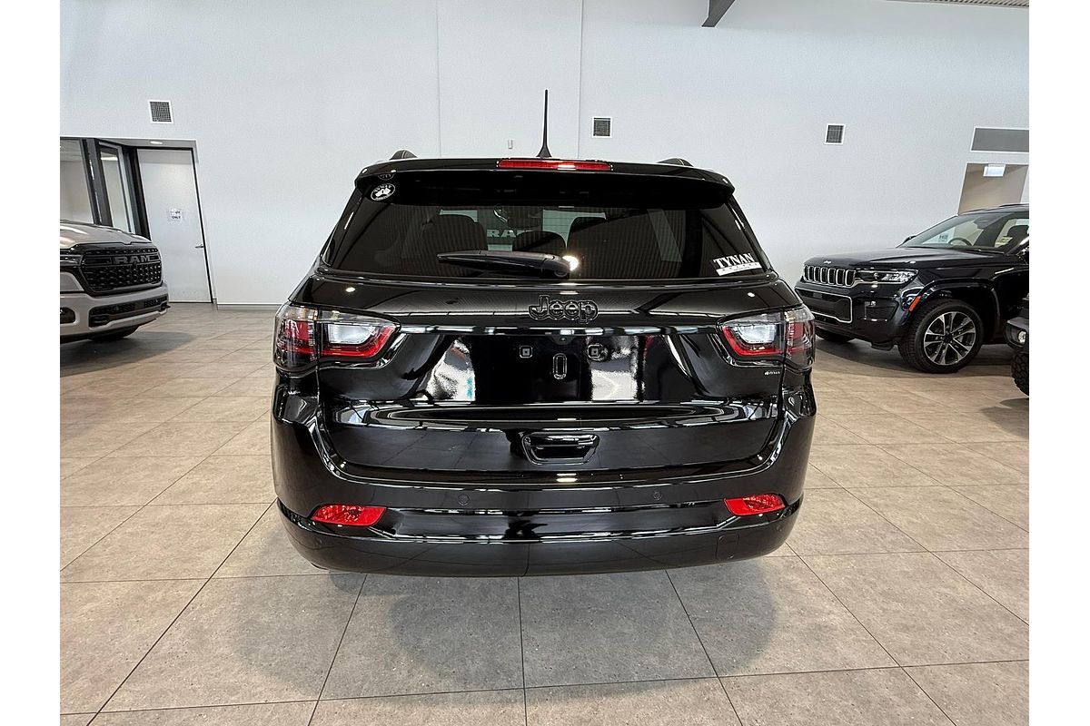 2025 Jeep Compass Summit e-Hybrid MV
