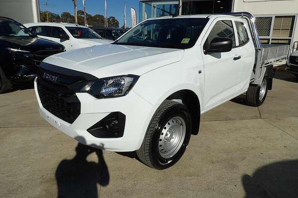 2025 Isuzu D-MAX SX High Ride Rear Wheel Drive
