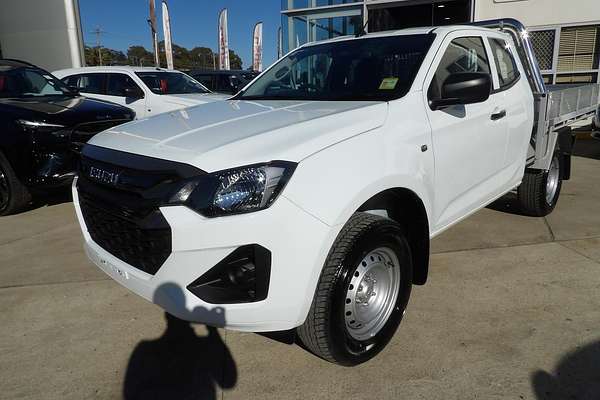 2025 Isuzu D-MAX SX High Ride Rear Wheel Drive