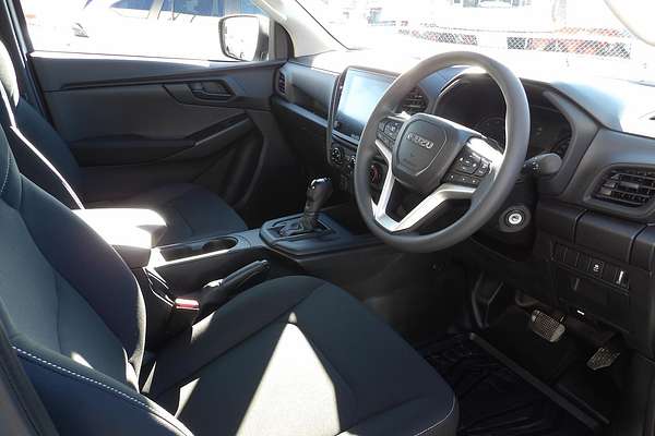 2025 Isuzu D-MAX SX High Ride Rear Wheel Drive