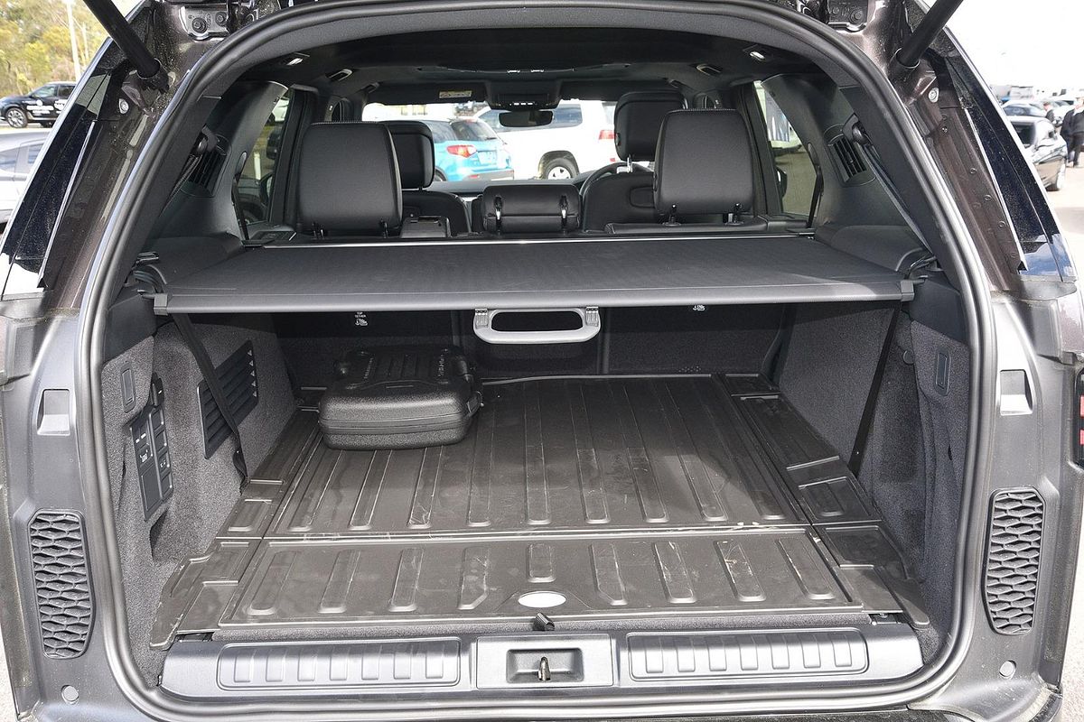 2025 Land Rover Discovery D350 Dynamic SE Series 5