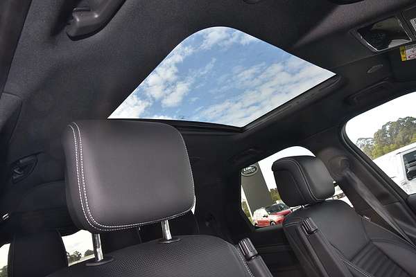 2025 Land Rover Discovery D350 Dynamic SE Series 5