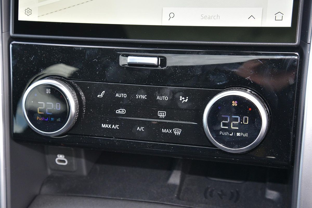 2025 Land Rover Discovery D350 Dynamic SE Series 5