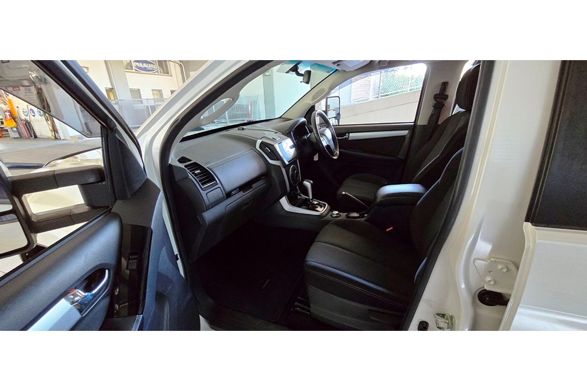 MU-X UC MY17 LS-U (4x4) 3.0L DT4 TURBO CDI 6 SP AUTO SEQUENTIAL 4D WAGON