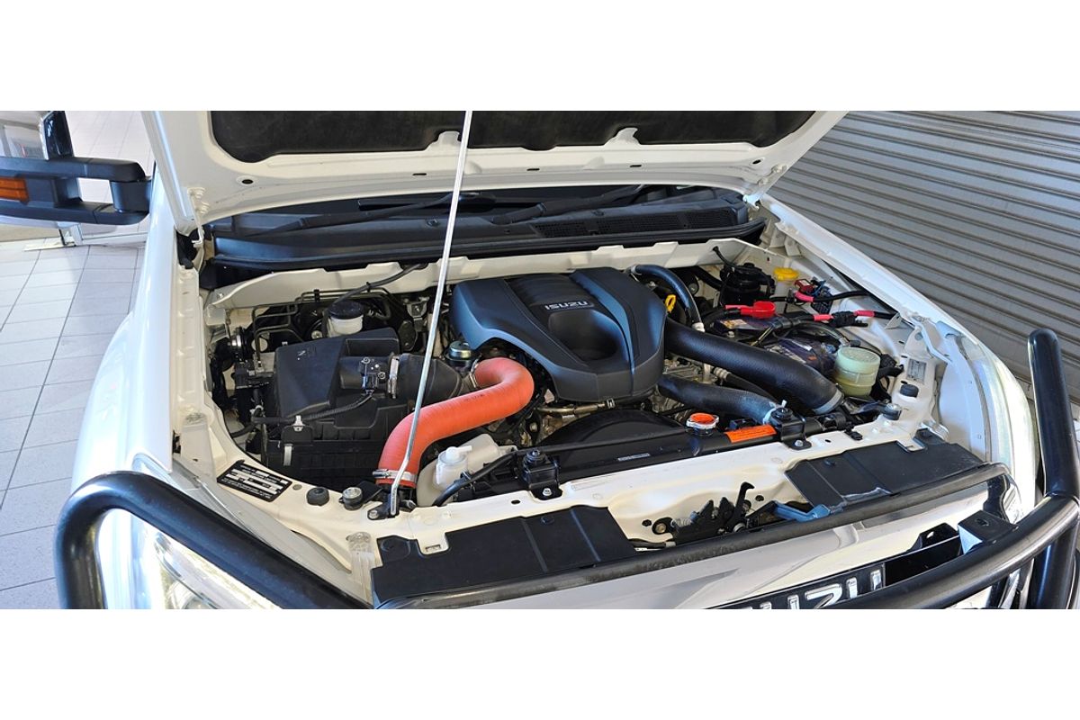 MU-X UC MY17 LS-U (4x4) 3.0L DT4 TURBO CDI 6 SP AUTO SEQUENTIAL 4D WAGON