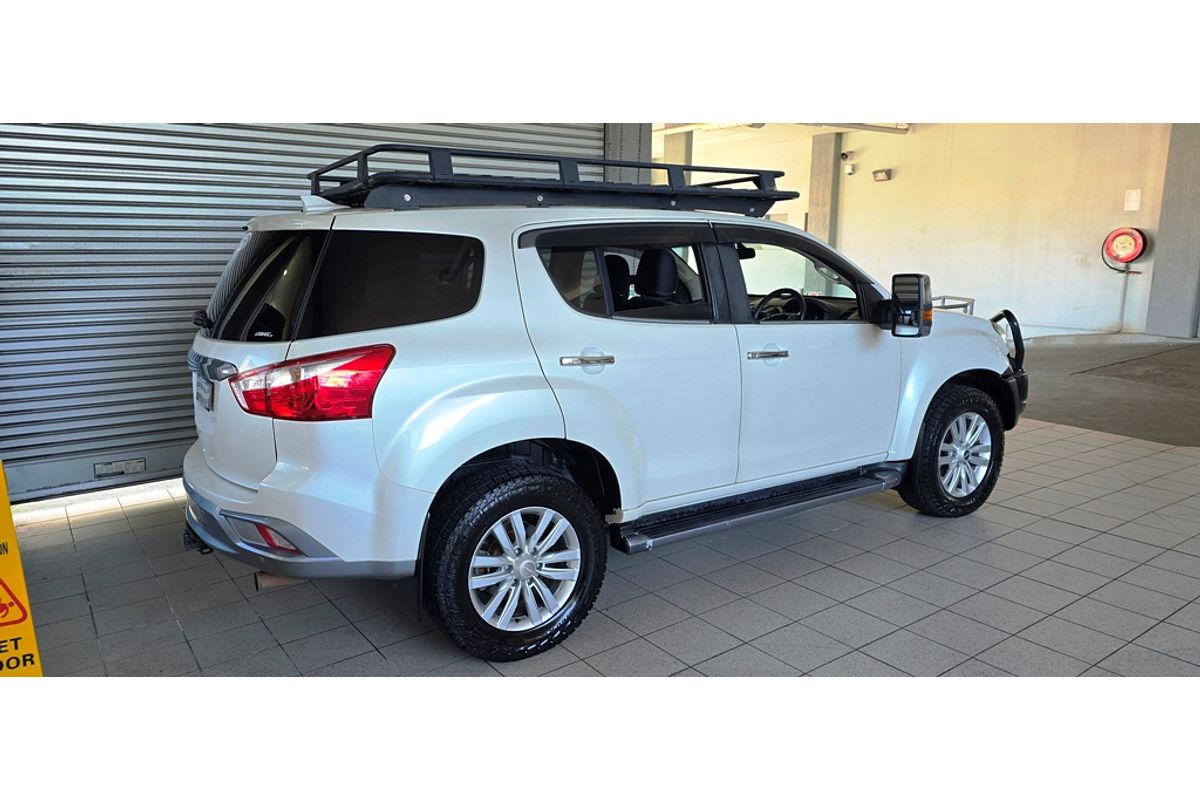 MU-X UC MY17 LS-U (4x4) 3.0L DT4 TURBO CDI 6 SP AUTO SEQUENTIAL 4D WAGON