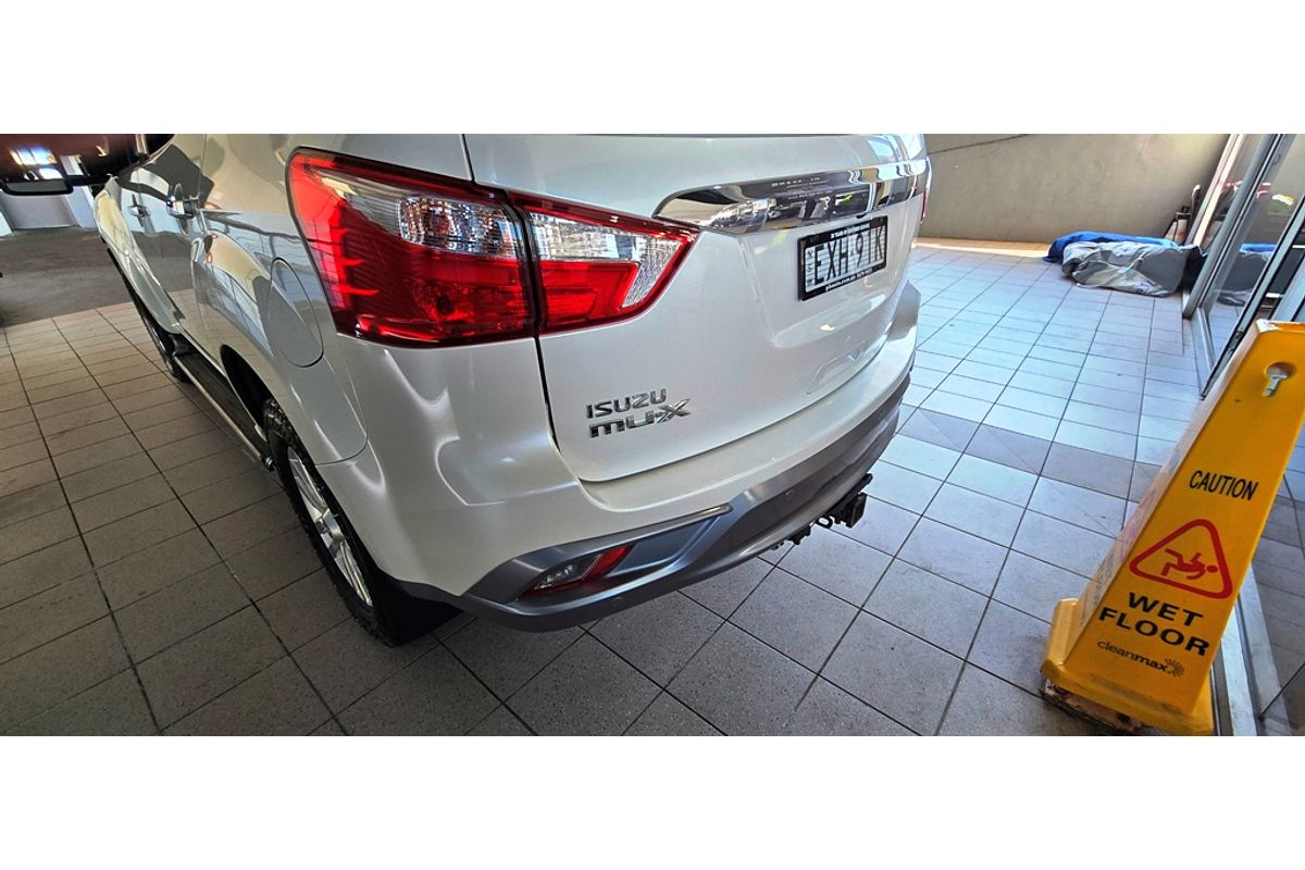 MU-X UC MY17 LS-U (4x4) 3.0L DT4 TURBO CDI 6 SP AUTO SEQUENTIAL 4D WAGON