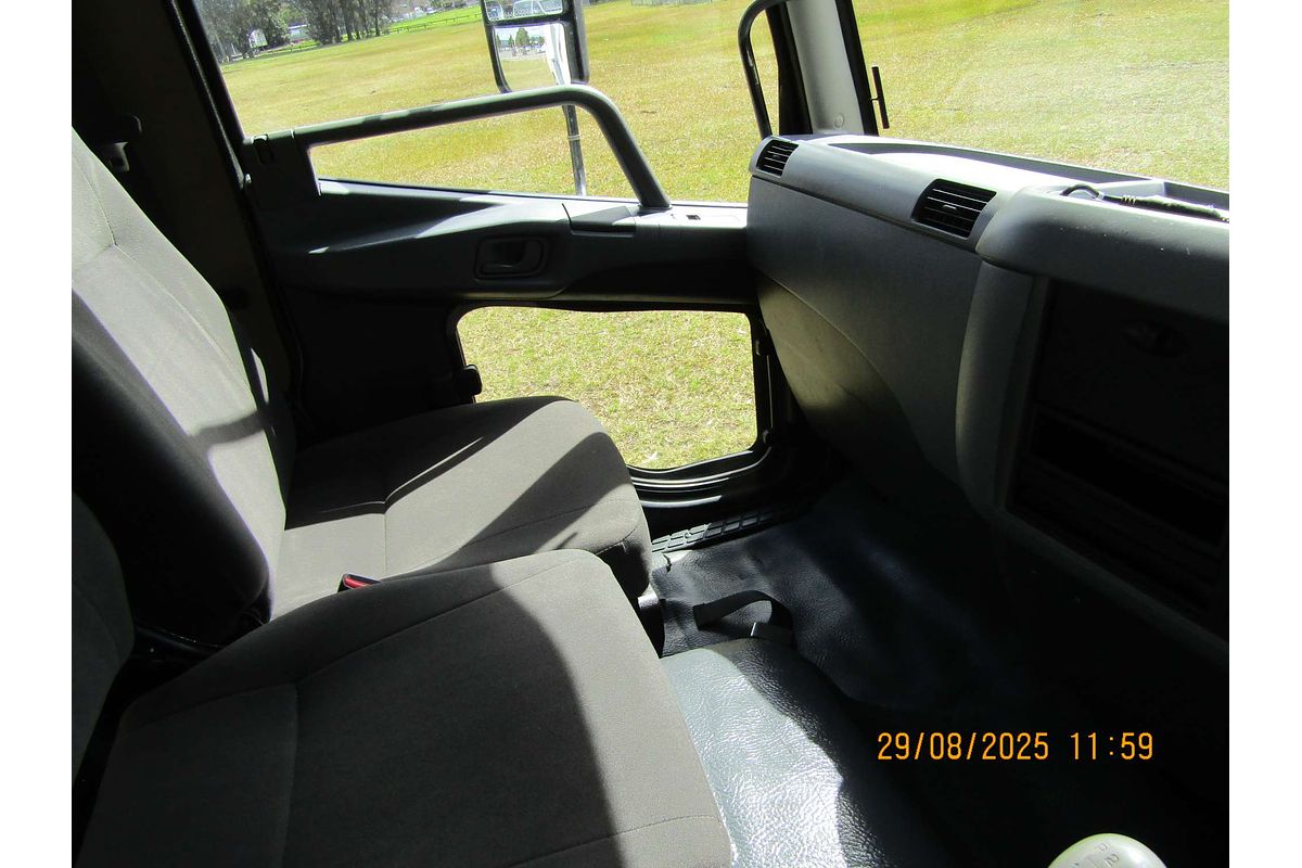 2011 Mitsubishi Fighter FK61FL 6.0 4x2 LWB