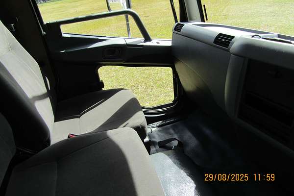 2011 Mitsubishi Fighter FK61FL 6.0 4x2 LWB