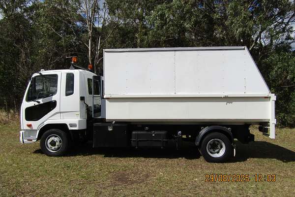 2011 Mitsubishi Fighter FK61FL 6.0 4x2 LWB