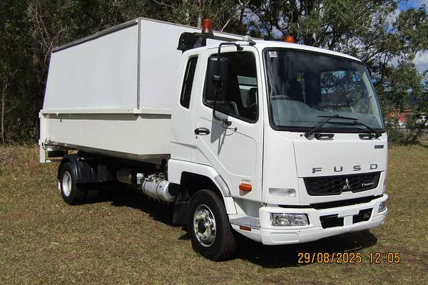 2011 Mitsubishi Fighter FK61FL 6.0 4x2 LWB