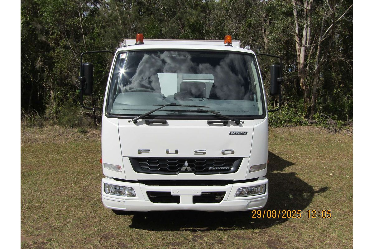 2011 Mitsubishi Fighter FK61FL 6.0 4x2 LWB