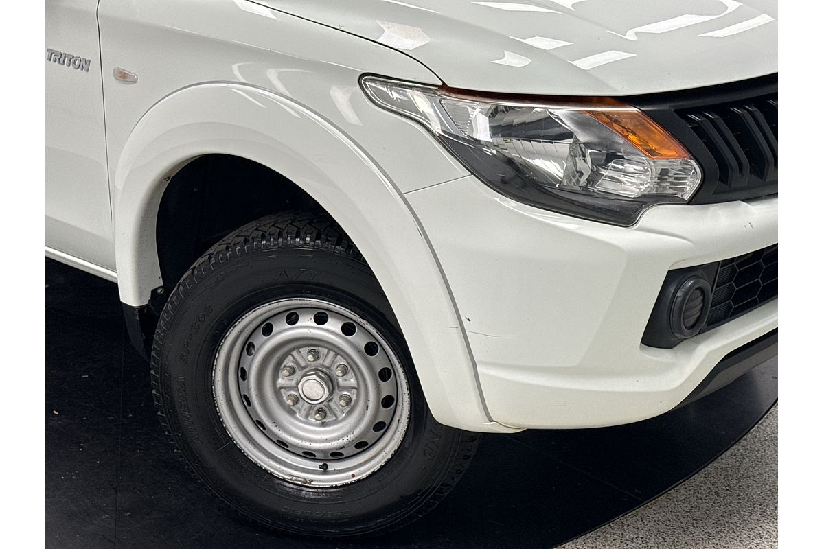 2017 Mitsubishi Triton GLX MQ 4X4