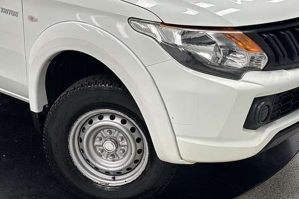 2017 Mitsubishi Triton GLX MQ 4X4