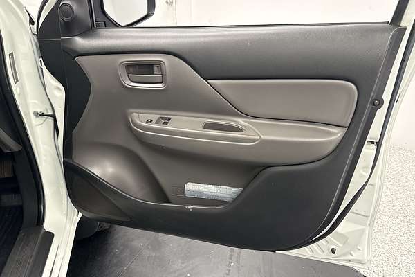 2017 Mitsubishi Triton GLX MQ 4X4