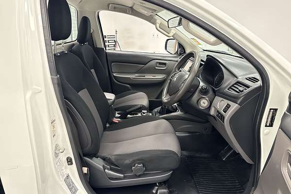2017 Mitsubishi Triton GLX MQ 4X4