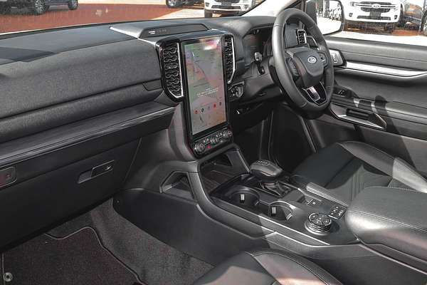 2025 Ford Everest Trend 2.0L