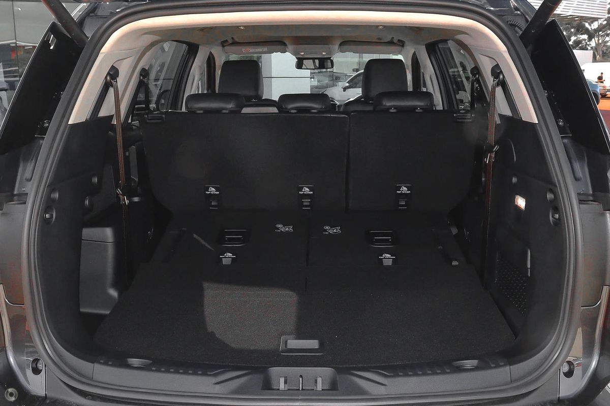 2025 Ford Everest Trend 2.0L