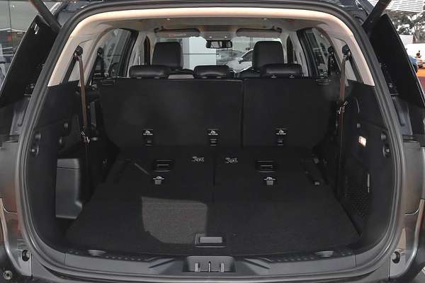 2025 Ford Everest Trend 2.0L