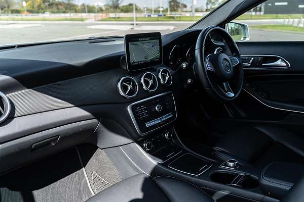 2019 Mercedes-Benz GLA-Class GLA180 X156