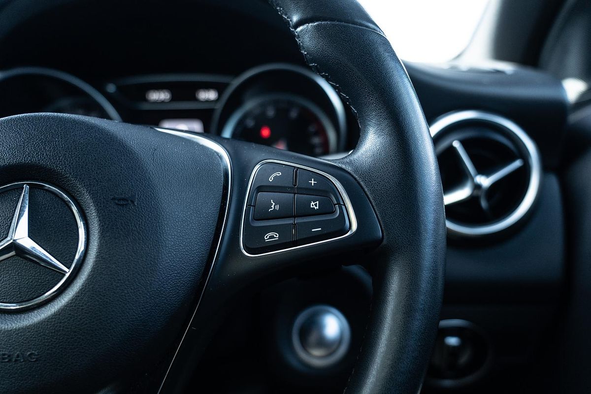 2019 Mercedes-Benz GLA-Class GLA180 X156