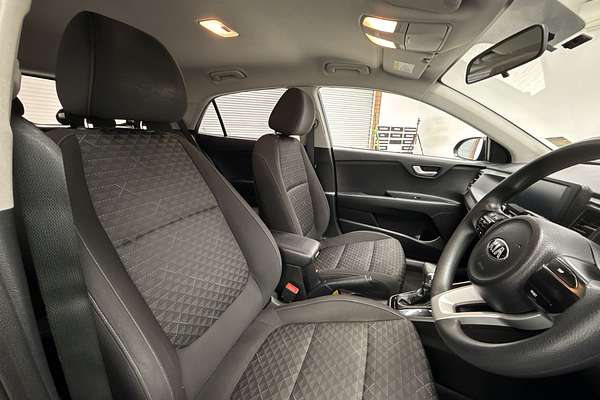 2017 Kia Rio S YB
