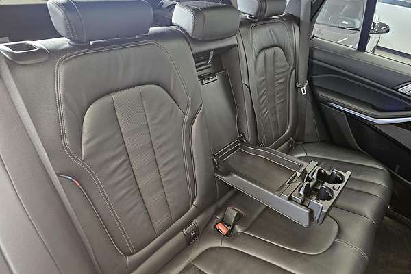 2018 BMW X5 M50d G05