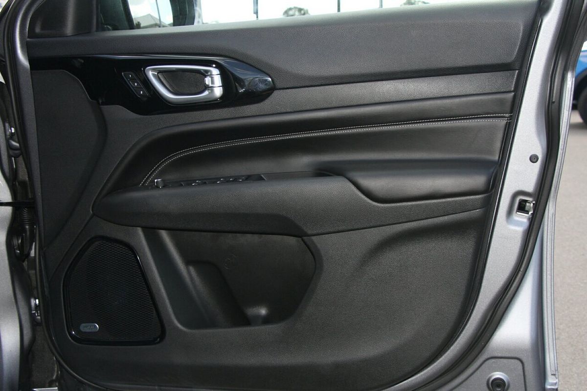2023 Jeep Compass S-Limited M6