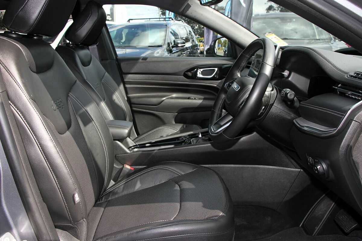2023 Jeep Compass S-Limited M6