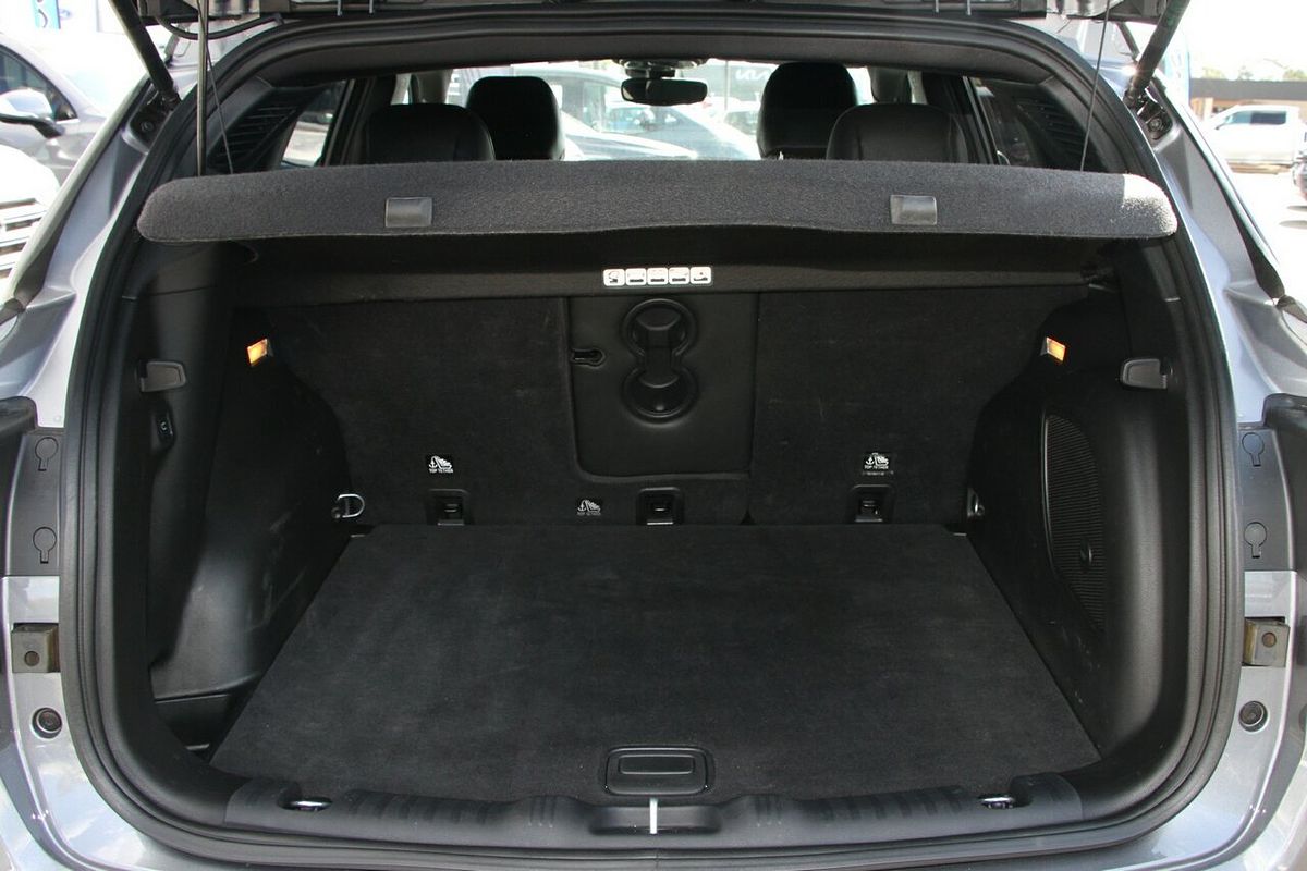 2023 Jeep Compass S-Limited M6