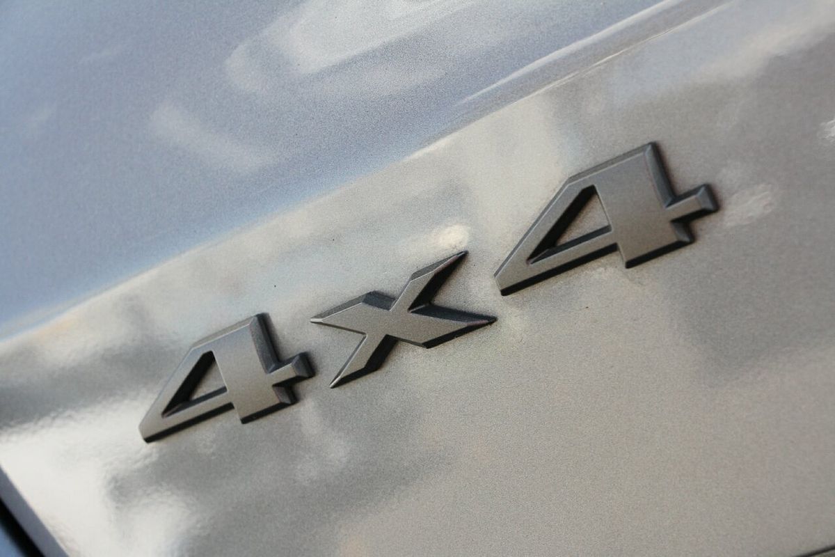2023 Jeep Compass S-Limited M6