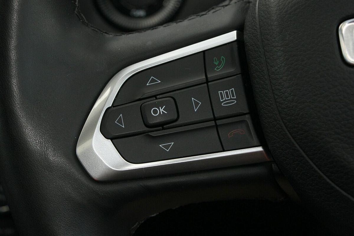 2023 Jeep Compass S-Limited M6
