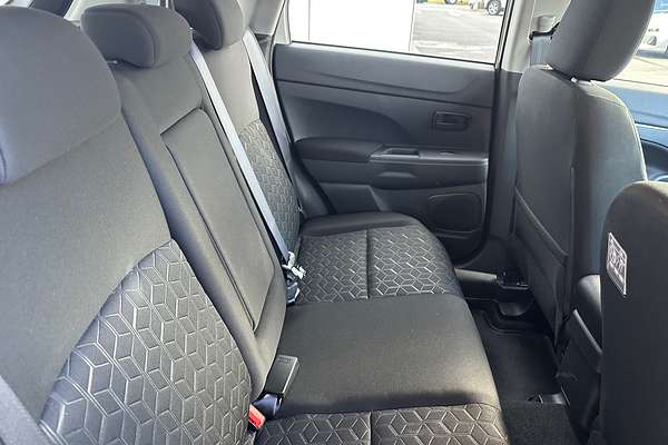 2024 Mitsubishi ASX ES XD