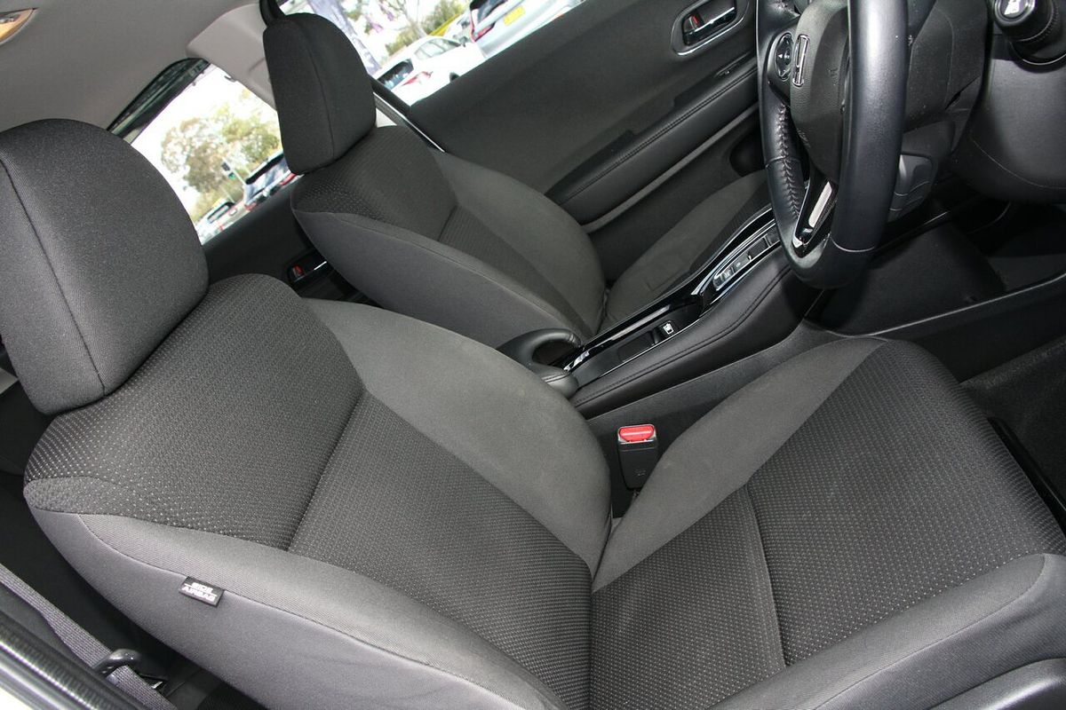 2019 Honda HR-V VTi-S