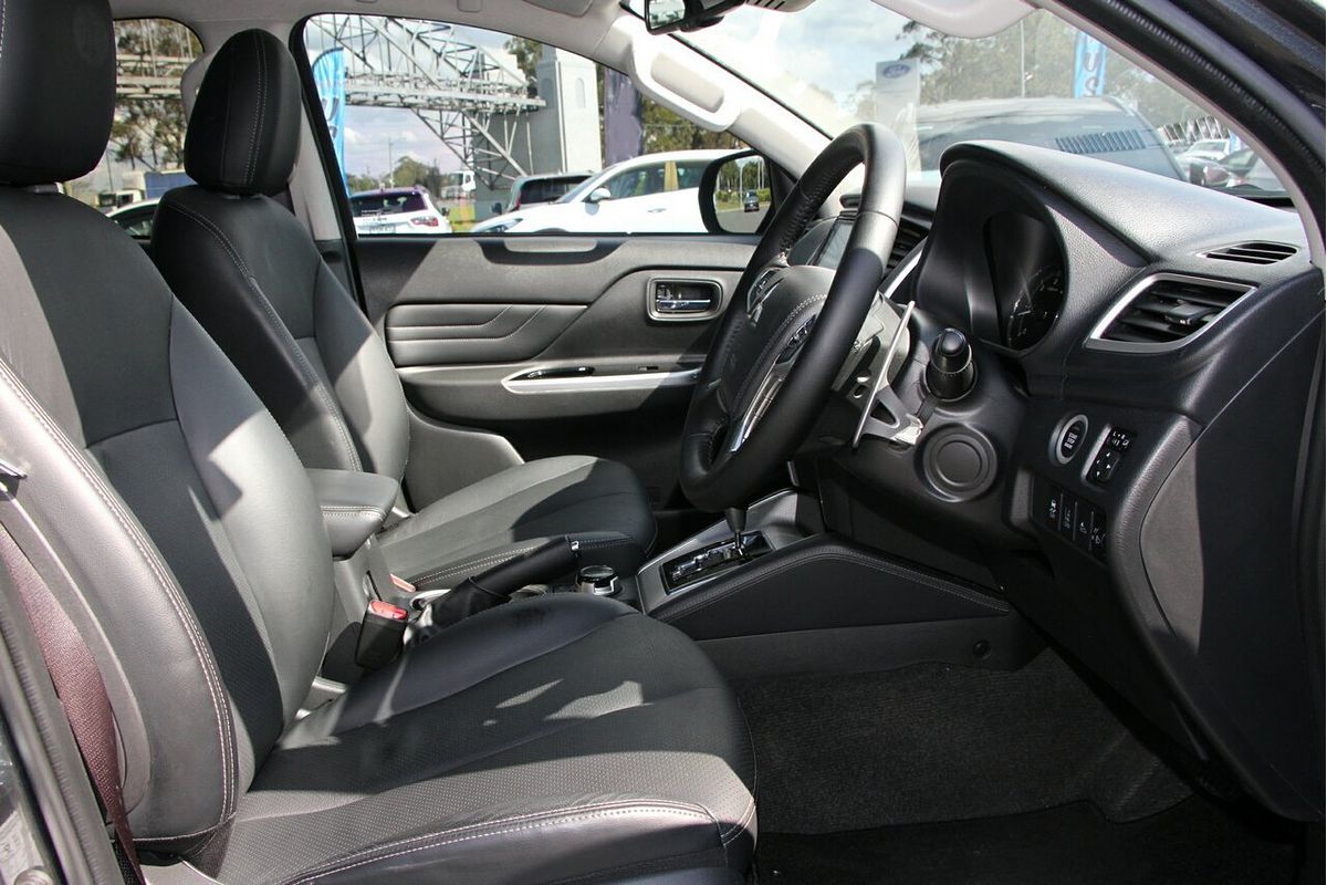 2022 Mitsubishi Triton GSR MR 4X4