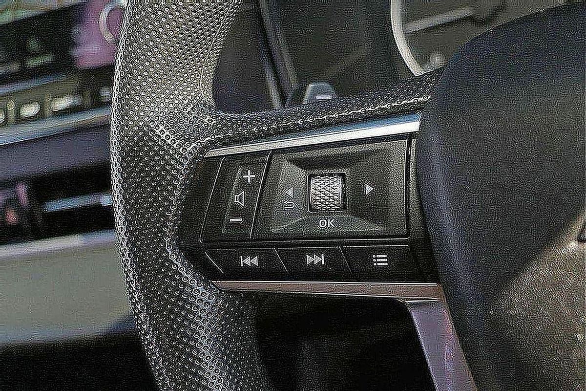 2022 Mitsubishi Outlander ES ZM