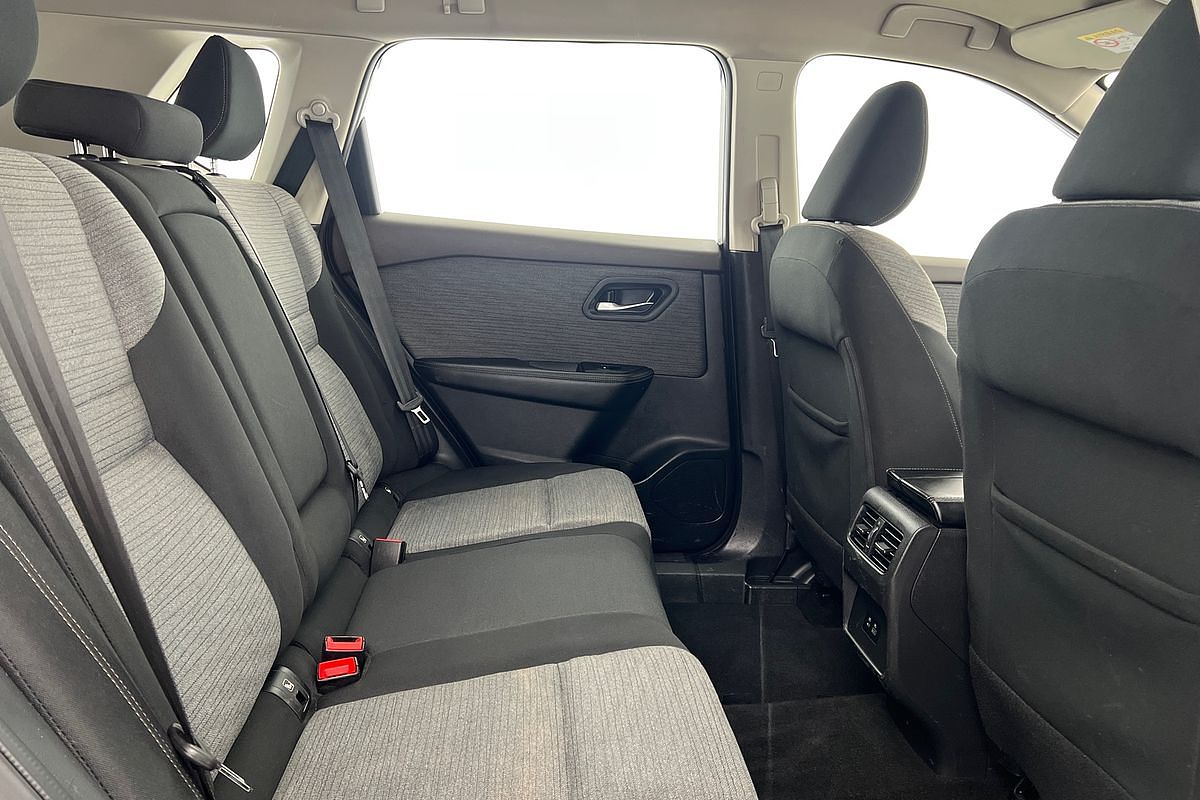 2023 Nissan X-TRAIL ST T33