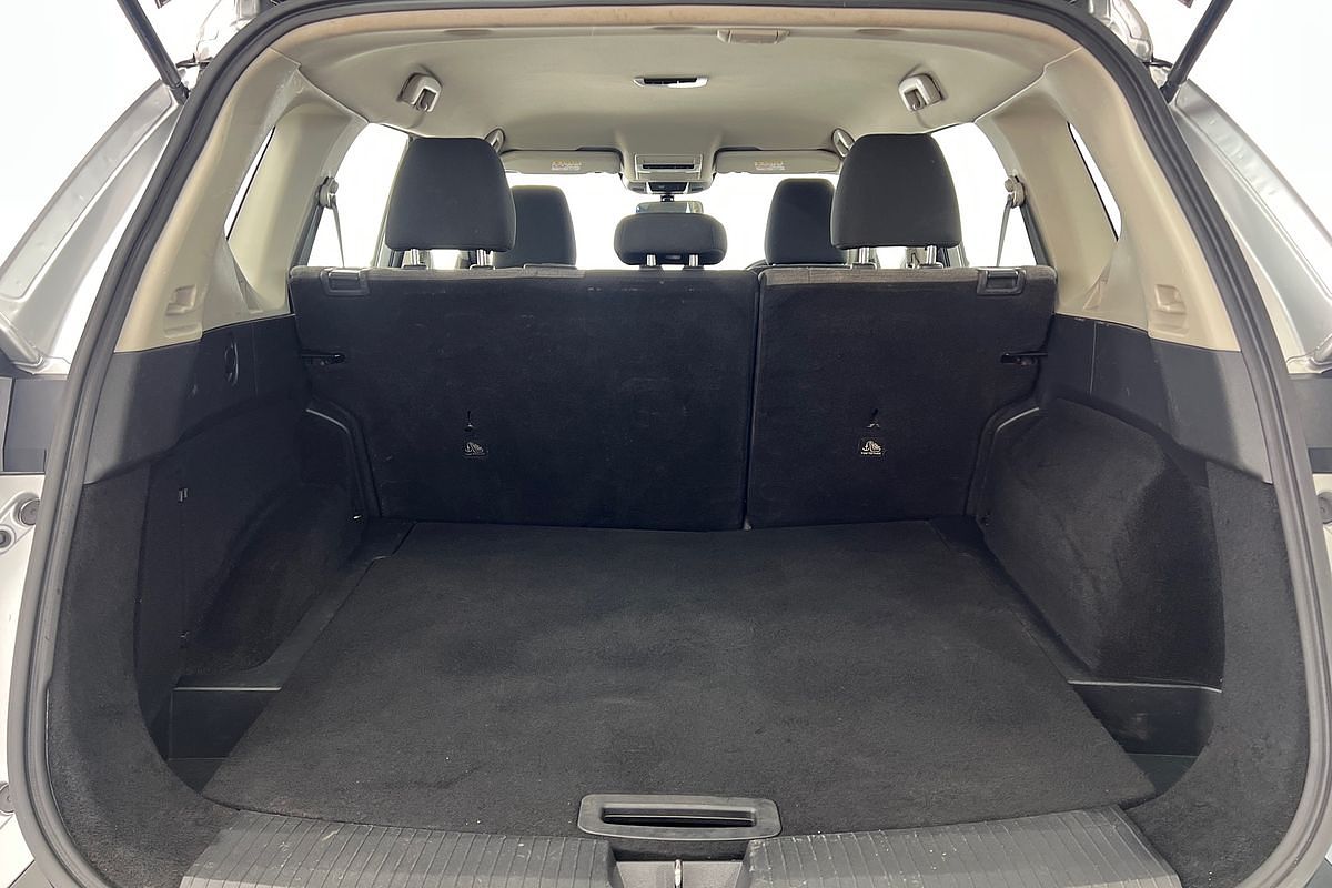 2023 Nissan X-TRAIL ST T33