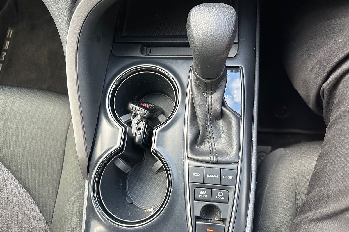 2018 Toyota Camry Ascent AXVH71R