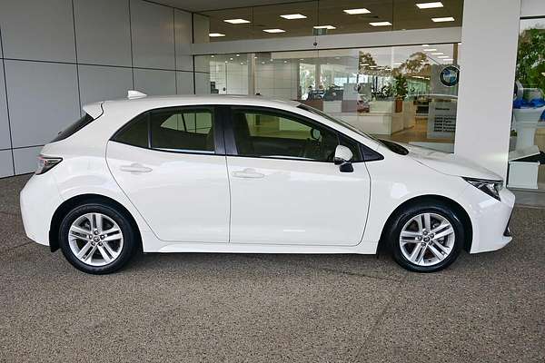 2019 Toyota Corolla Ascent Sport MZEA12R