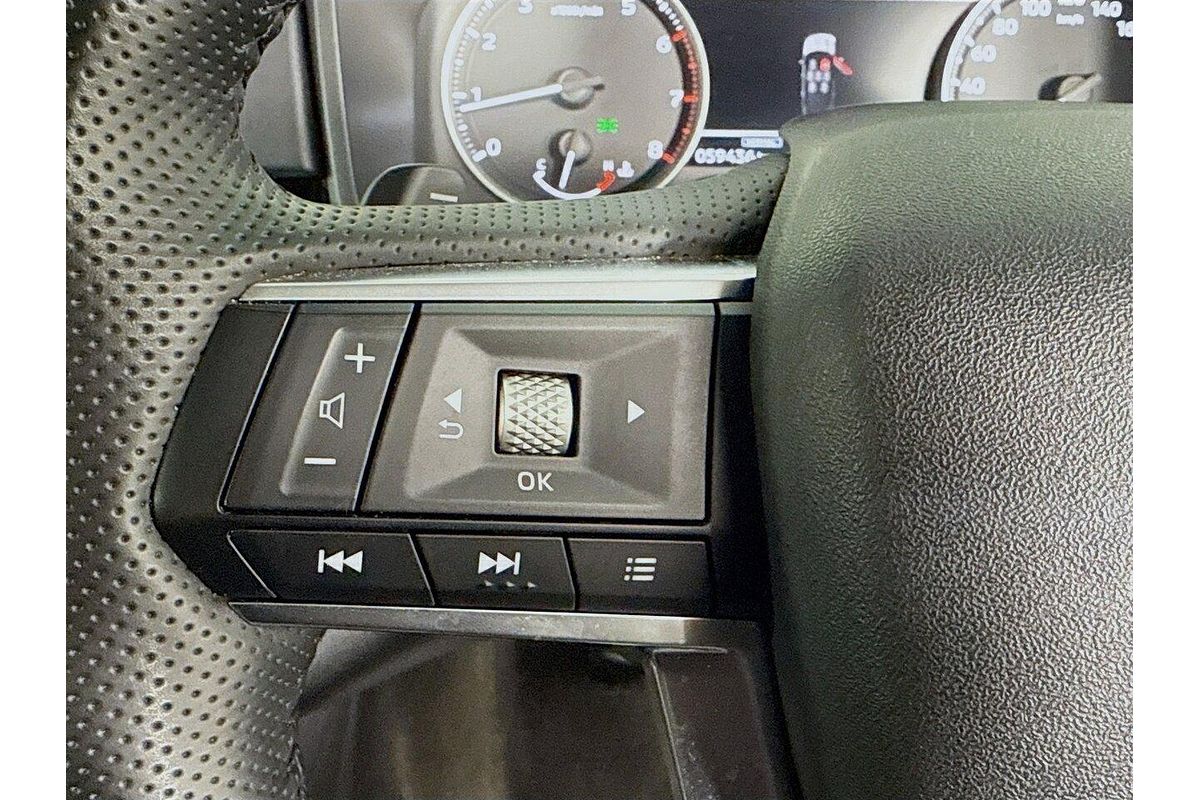 2024 Mitsubishi Outlander LS ZM