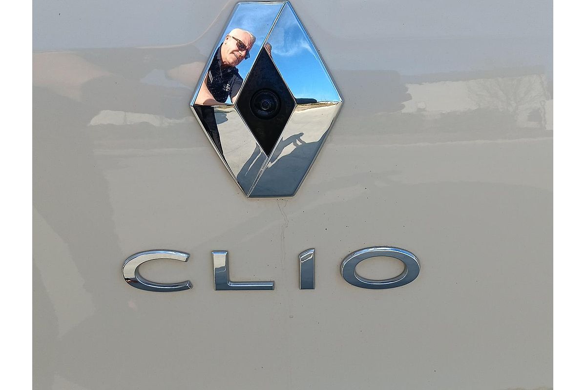 2016 Renault Clio Dynamique IV B98