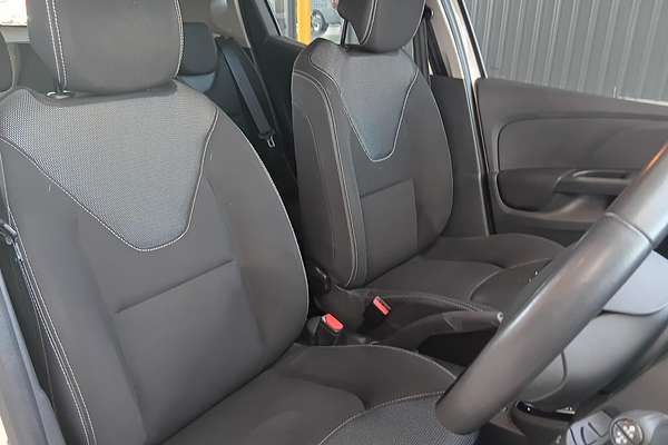 2016 Renault Clio Dynamique IV B98