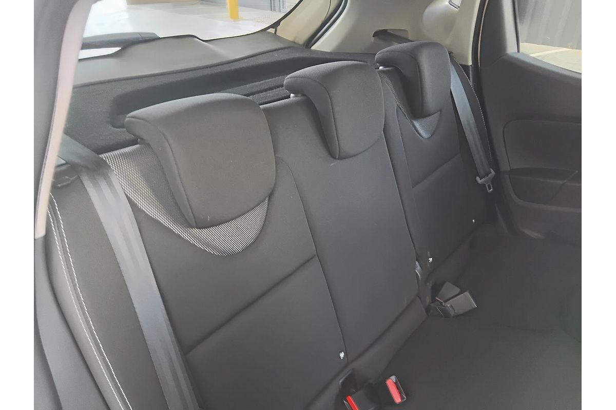 2016 Renault Clio Dynamique IV B98