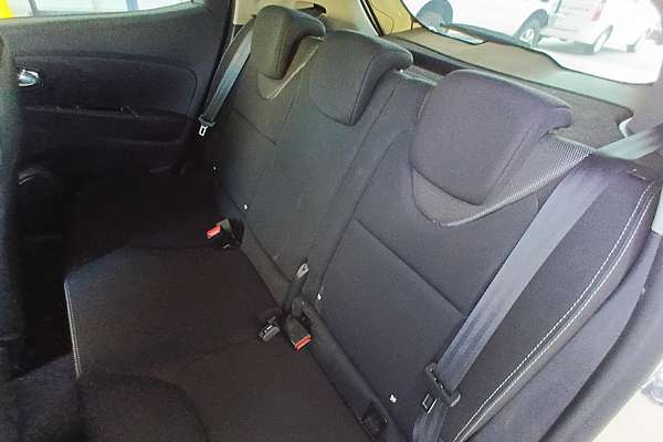 2016 Renault Clio Dynamique IV B98