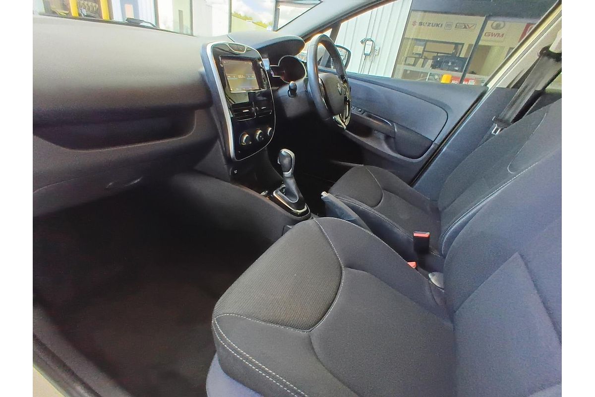 2016 Renault Clio Dynamique IV B98