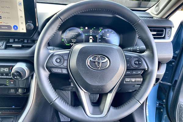 2024 Toyota RAV4 Cruiser AXAH52R