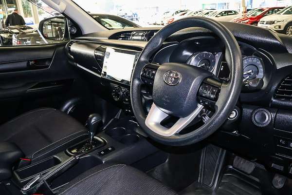 2020 Toyota Hilux SR GUN126R 4X4