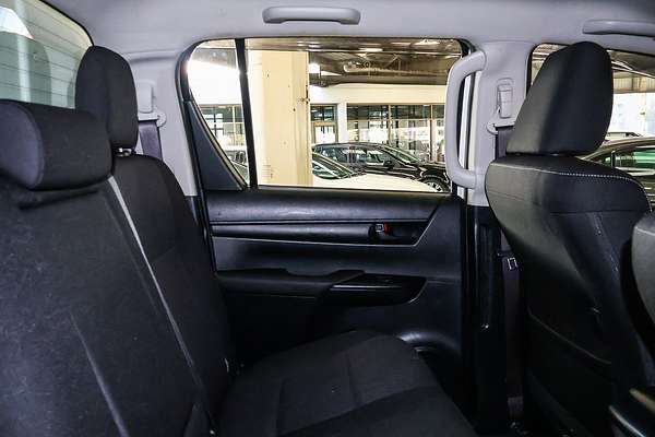 2020 Toyota Hilux SR GUN126R 4X4